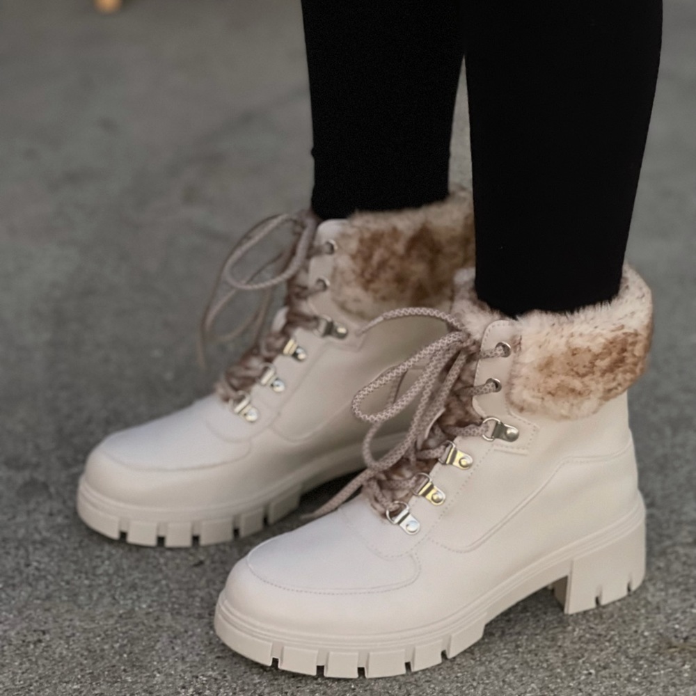 Bone Lace-up Combat boot with faux fur ankle cuff - Picture 3 of 16